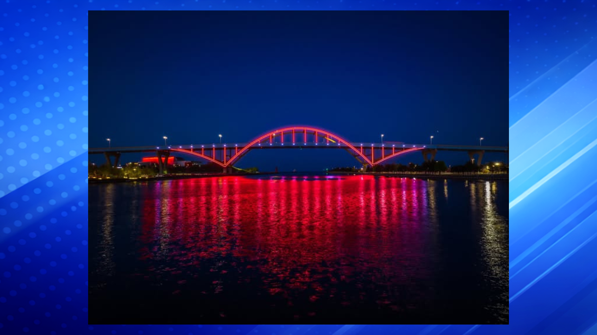 Milwaukee Hoan Bridge Incident Leaves One Dead Near Summerfest Area