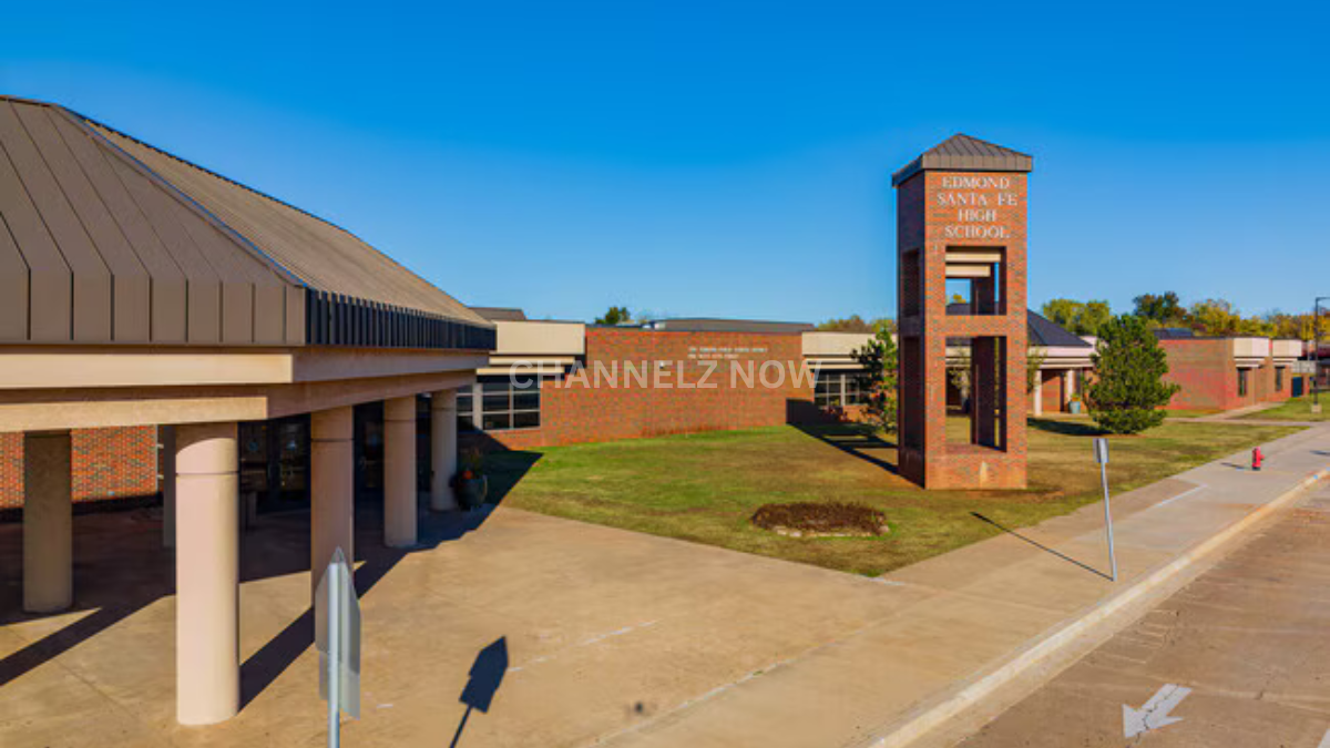 Police Respond to Security Situation at Santa Fe High School in Edmond, Oklahoma